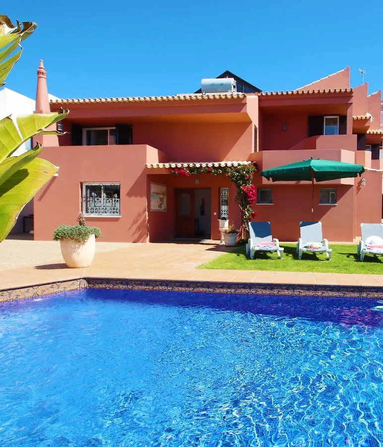Villa Saint Martin By Algarve Vacation アルブフェイラ 0*,  ポルトガル